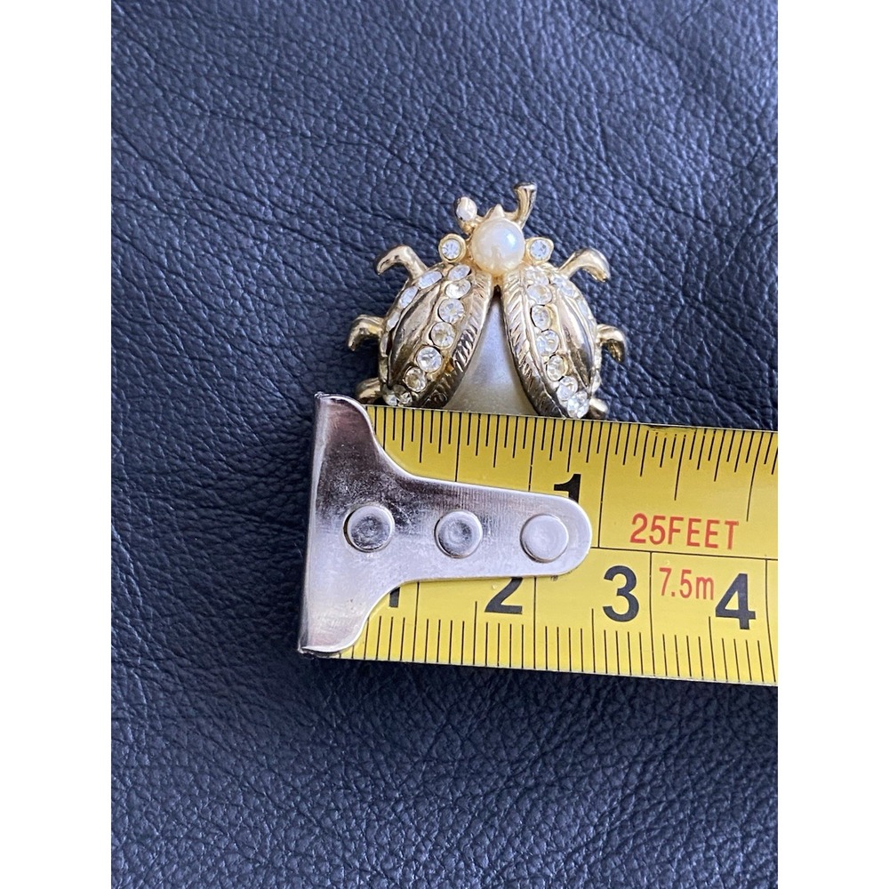 White Ladybug Decorated Rhinestone & Pearled Qué Body Small Insect Spring/Summer - Picture 7 of 8